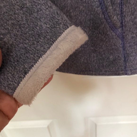 The North Face fur lined front zip jacket XL - EUC - Picture 5 of 11